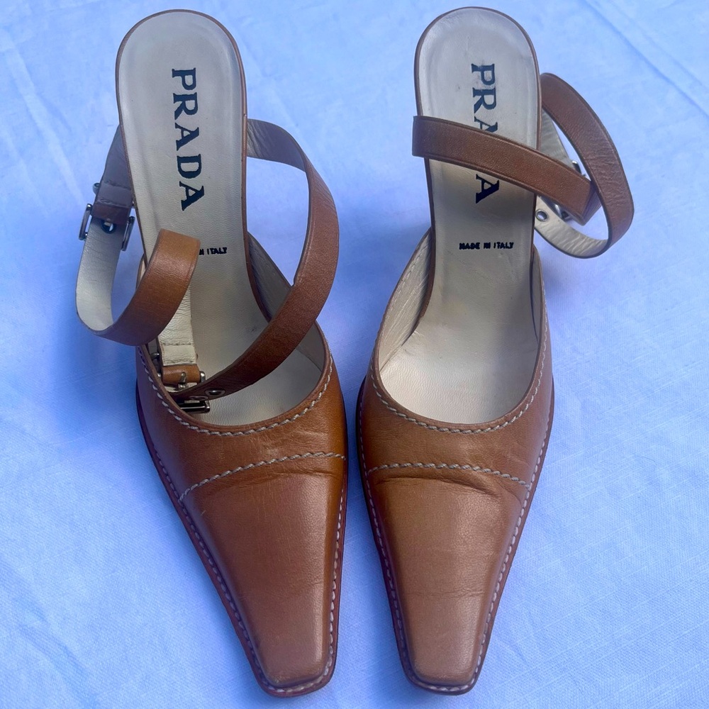 Vintage prada slingback pointed leather heel